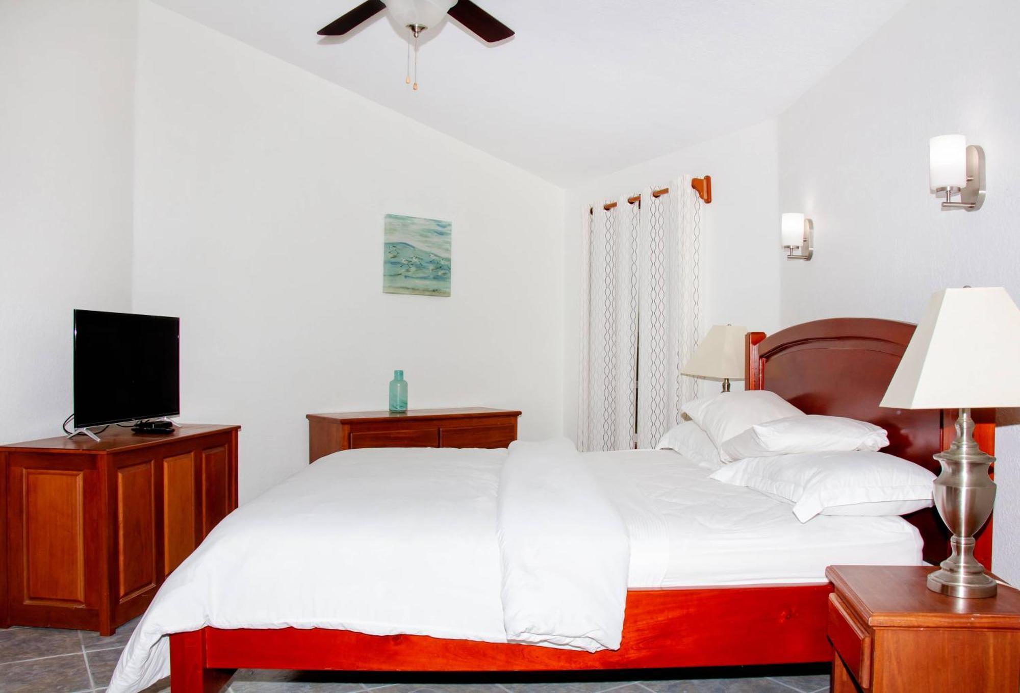 White Sands Cove Сан-Педро Номер фото